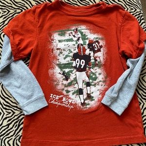 GAP Orange Tee with Gray Thermal Sleeve S 6 7 Football 1986 Ice Bowl graphic